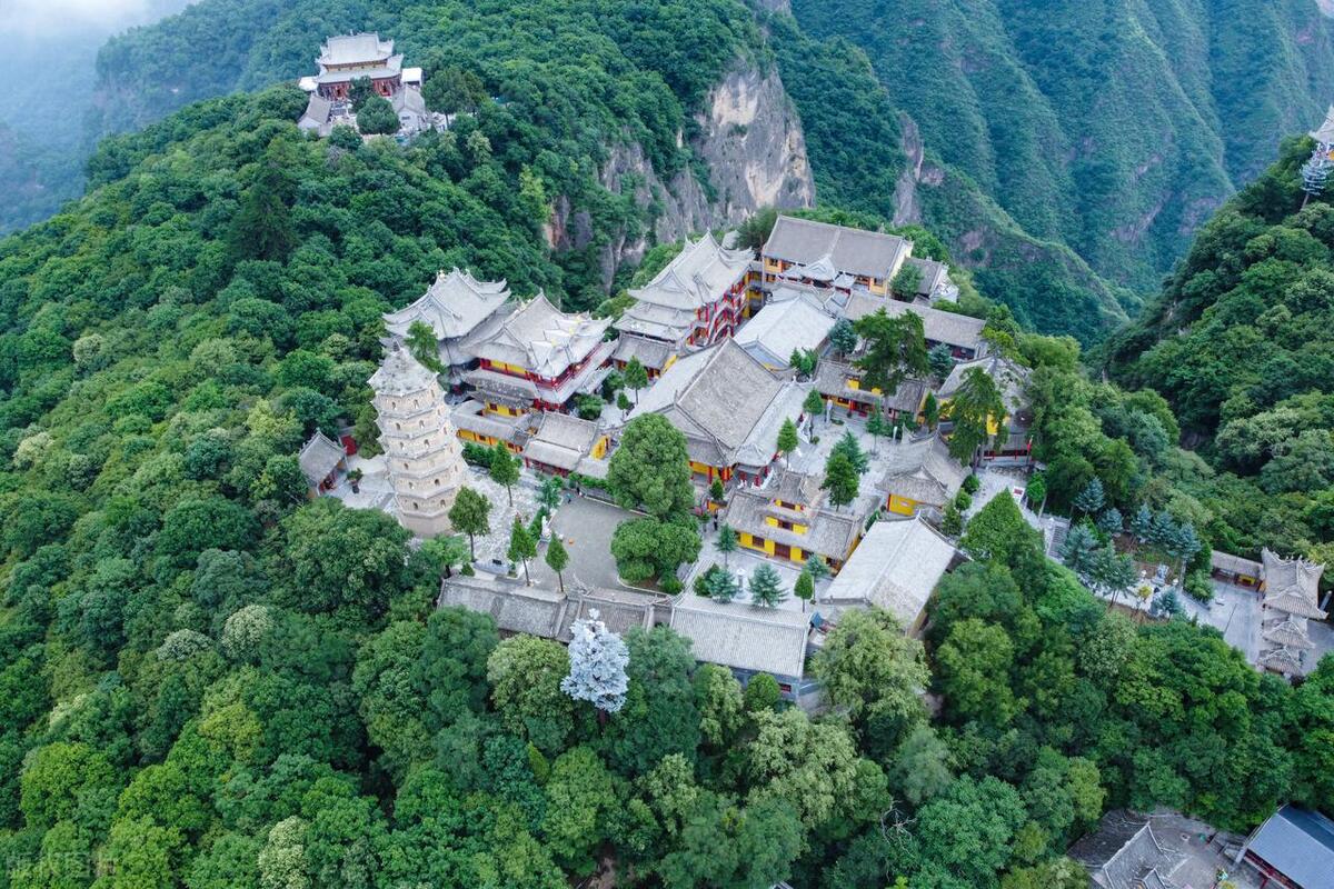平凉崆峒山旅游景点_崆峒山旅游攻略_崆峒山历史文化
