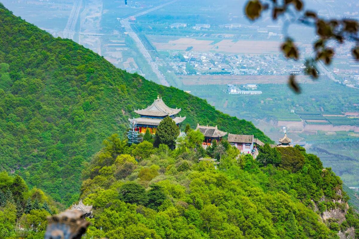 平凉崆峒山旅游景点_崆峒山历史文化_崆峒山旅游攻略
