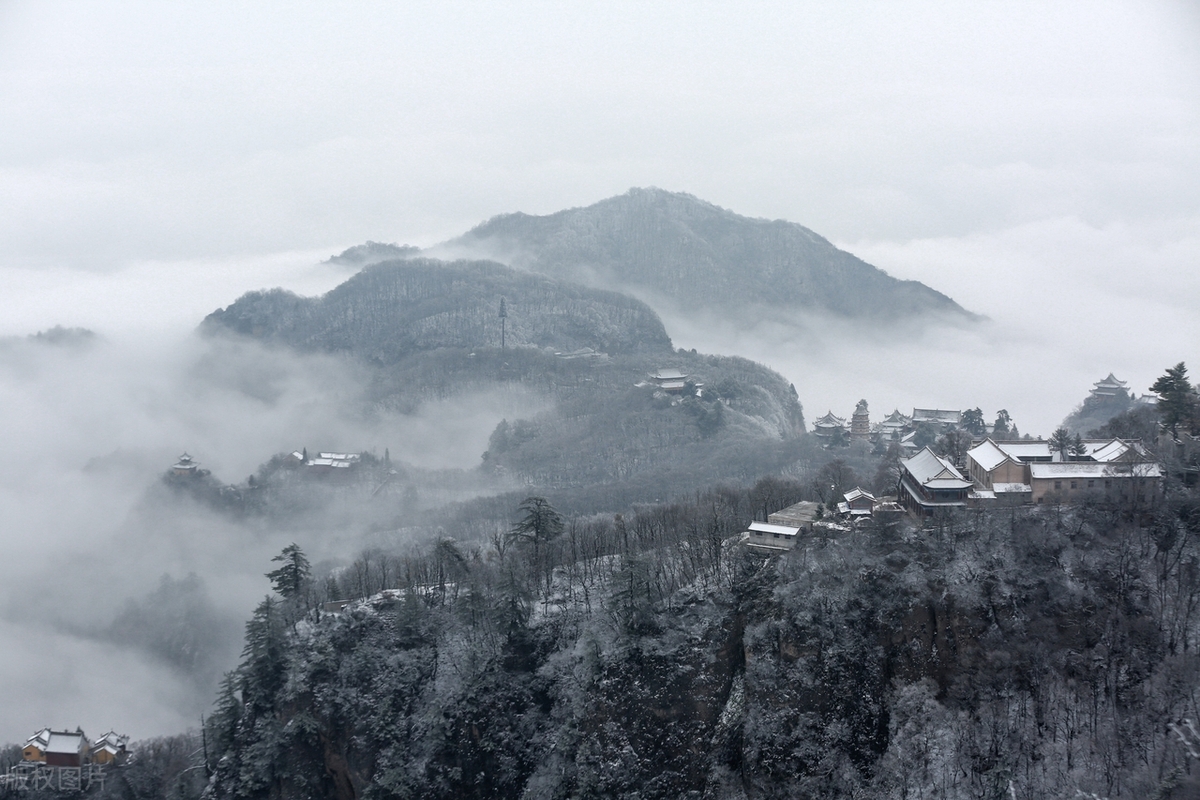 甘肃平凉回山王母宫历史_平凉崆峒山旅游景点_甘肃平凉崆峒山介绍
