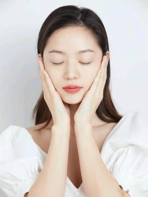 小孩儿为啥会得自闭症呢