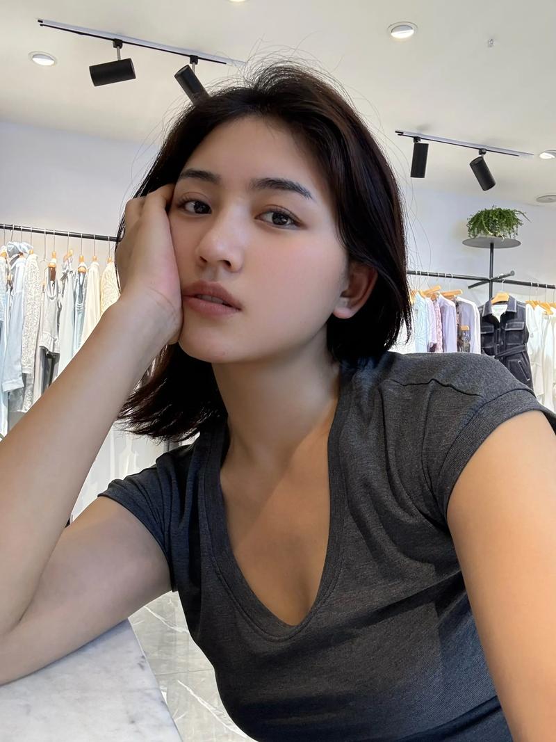 故宫高露老公个人资料