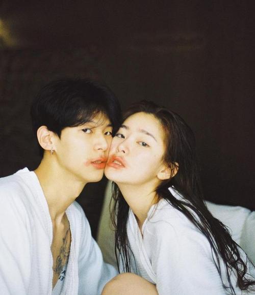 又是在家自闭的一天说说