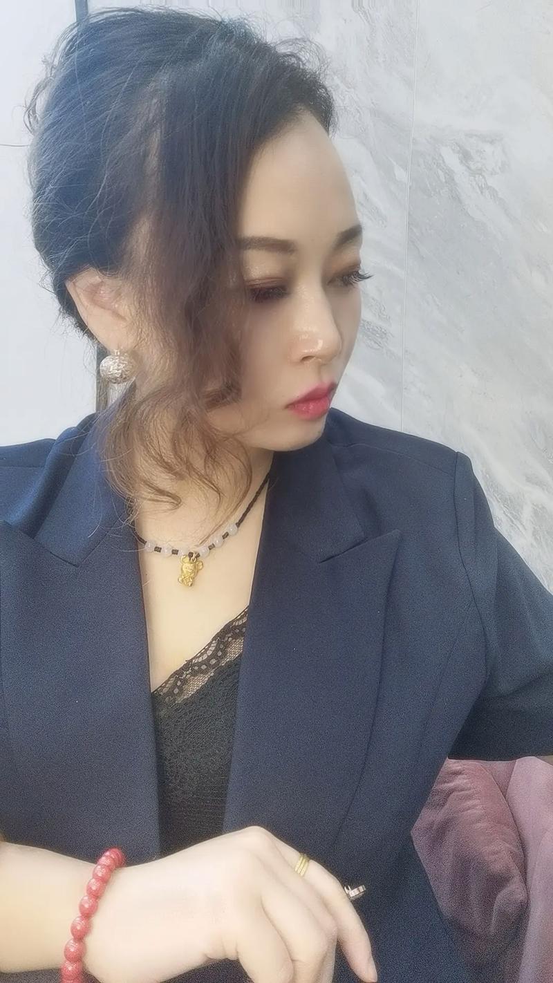 晚上去就自闭 每天晚上一点自闭