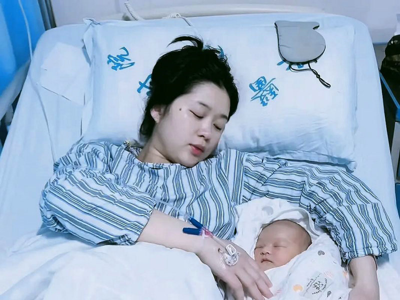 有一个自闭症男孩特别帅