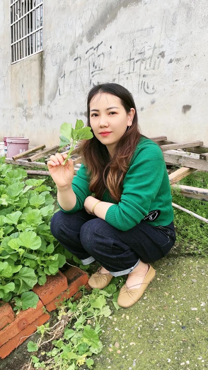 刚枪刚到你自闭 刚枪已经擦亮 军号已吹响是哪首歌
