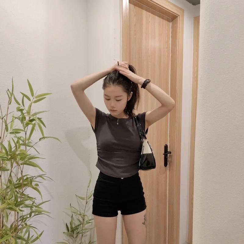 自闭症女儿开心不起来了 自闭症女儿开心不起来了