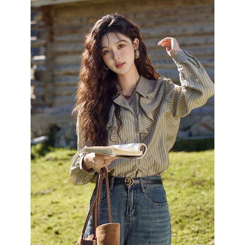 自闭症孩子很喜欢玩手指