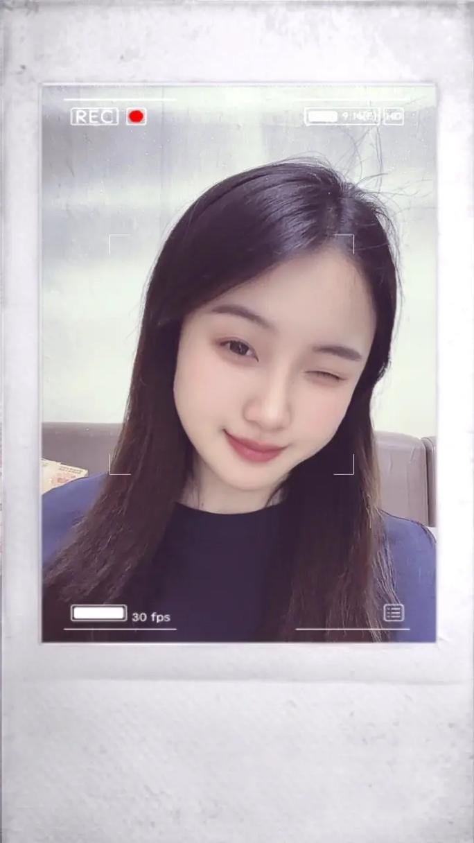 心情自闭的文案短句(心情自闭的句子)