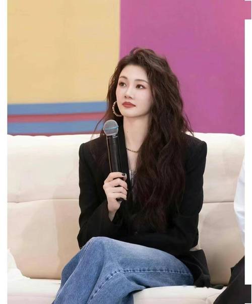 萧炎与彩鳞超甜小说（彩鳞与萧炎h生活长篇小说）