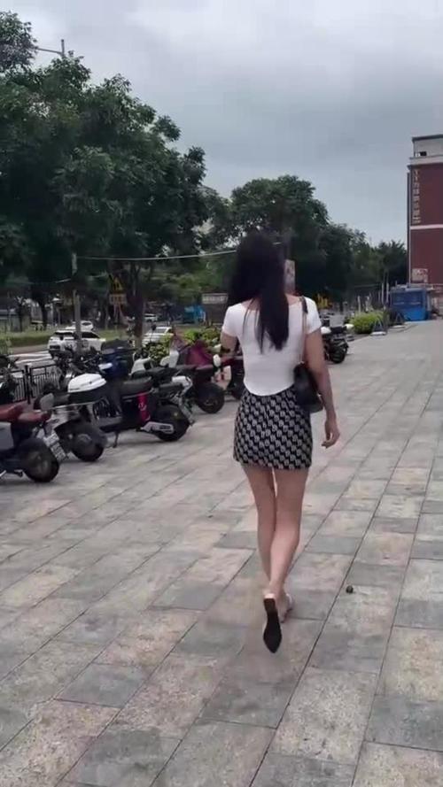 智力低和自闭症区别在哪