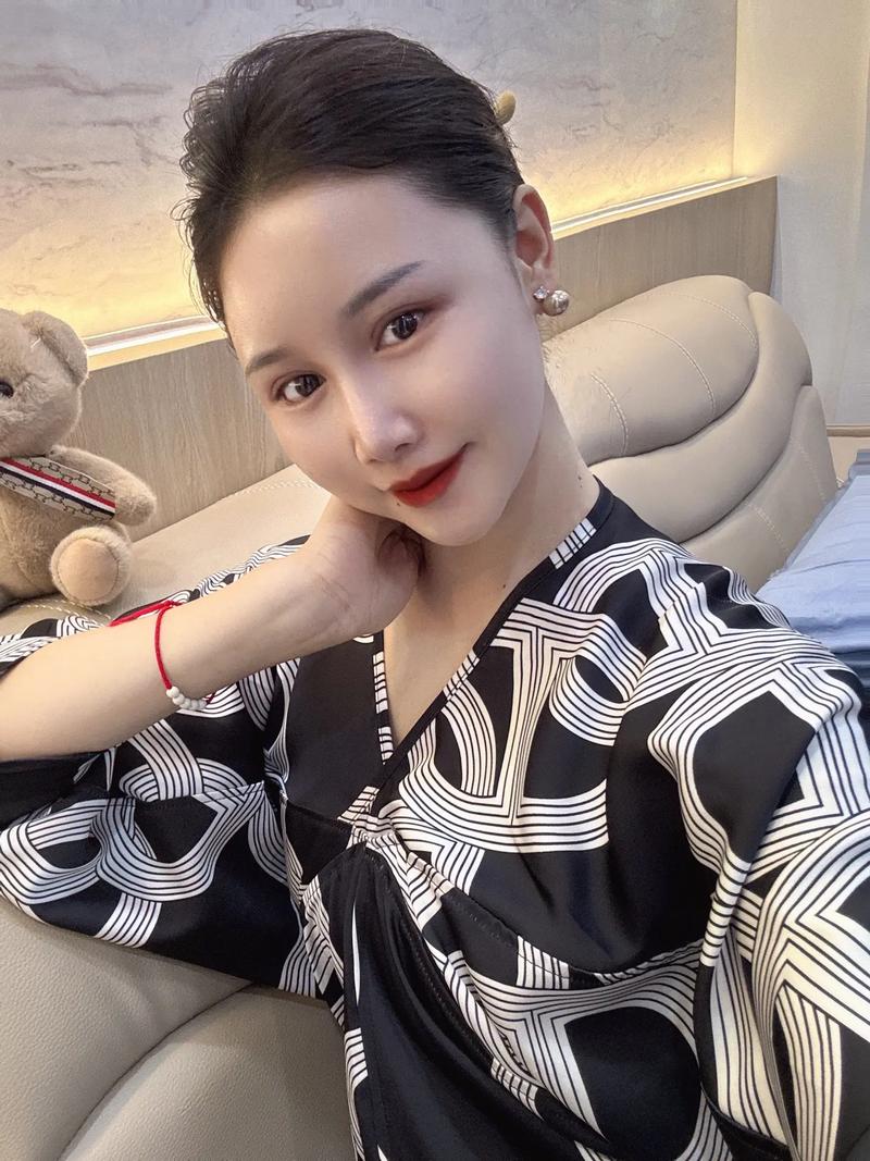喜欢独处是自闭吗 喜欢独处是好事吗