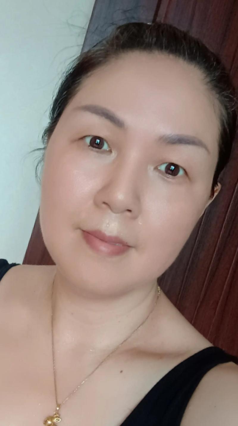 18岁自闭症早期特征是