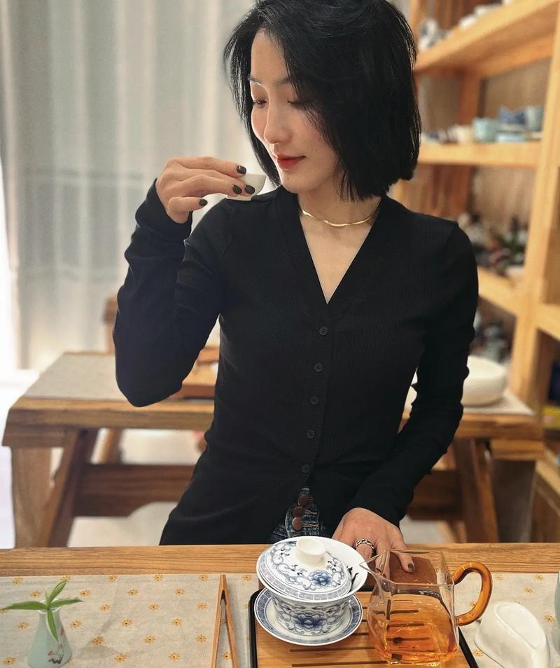 小时候得过自闭症的男生