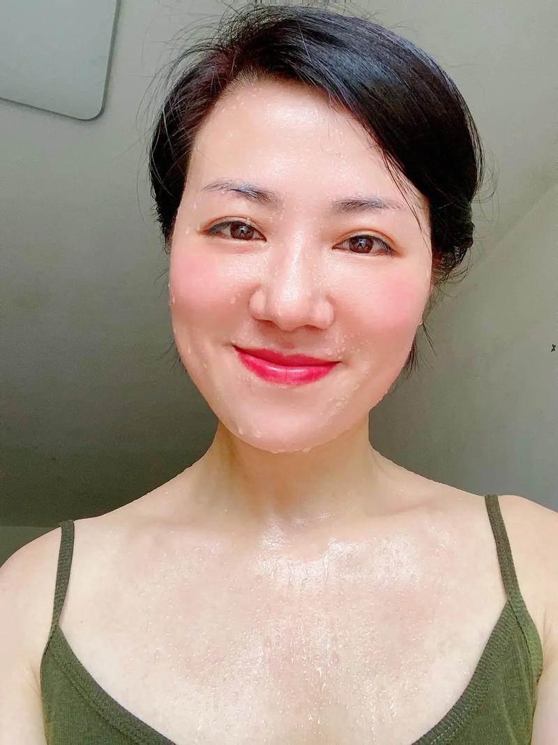 抑郁自闭玻璃心孤僻心理
