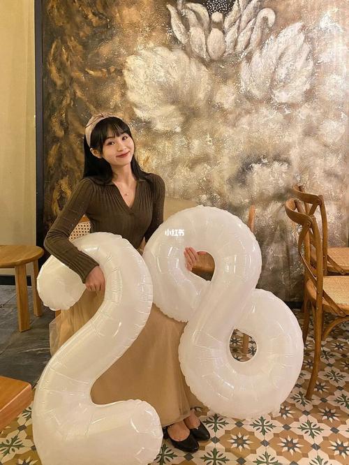 自闭症孩子放鞭炮捂耳朵
