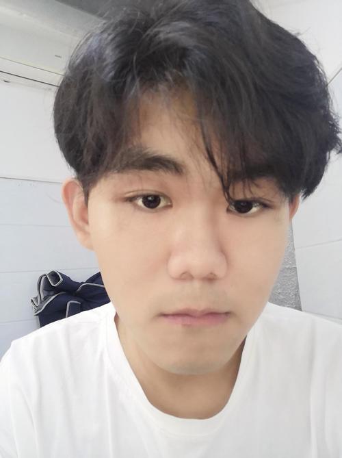 自闭症爱发呆什么意思
