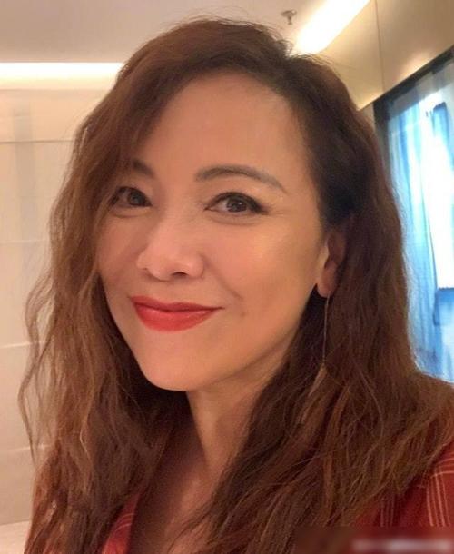 67岁王石重出江湖 告别万科后找到了他的新事业 67岁王石重出江湖 告别万科后找到了他的新事业