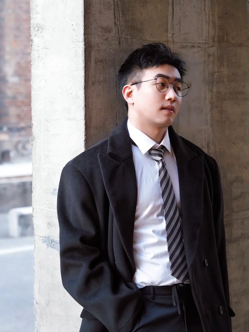 忧郁自闭男孩图 忧郁自闭图片 忧郁自闭男孩图 忧郁自闭图片