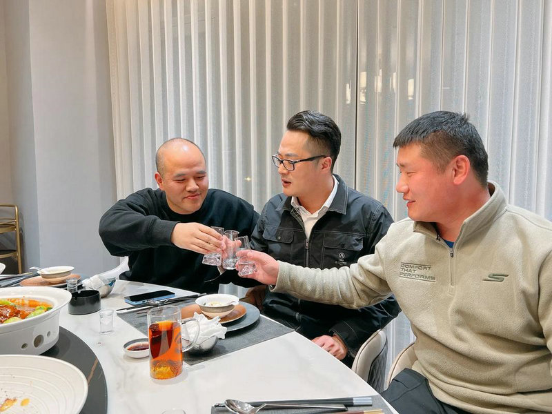 自闭症只会哼唧 自闭症会发出咿咿的声音吗