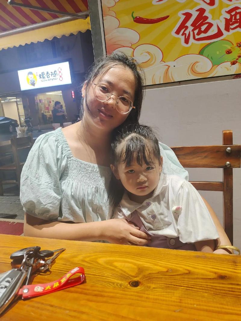 带自闭症孩子自己感觉自闭症