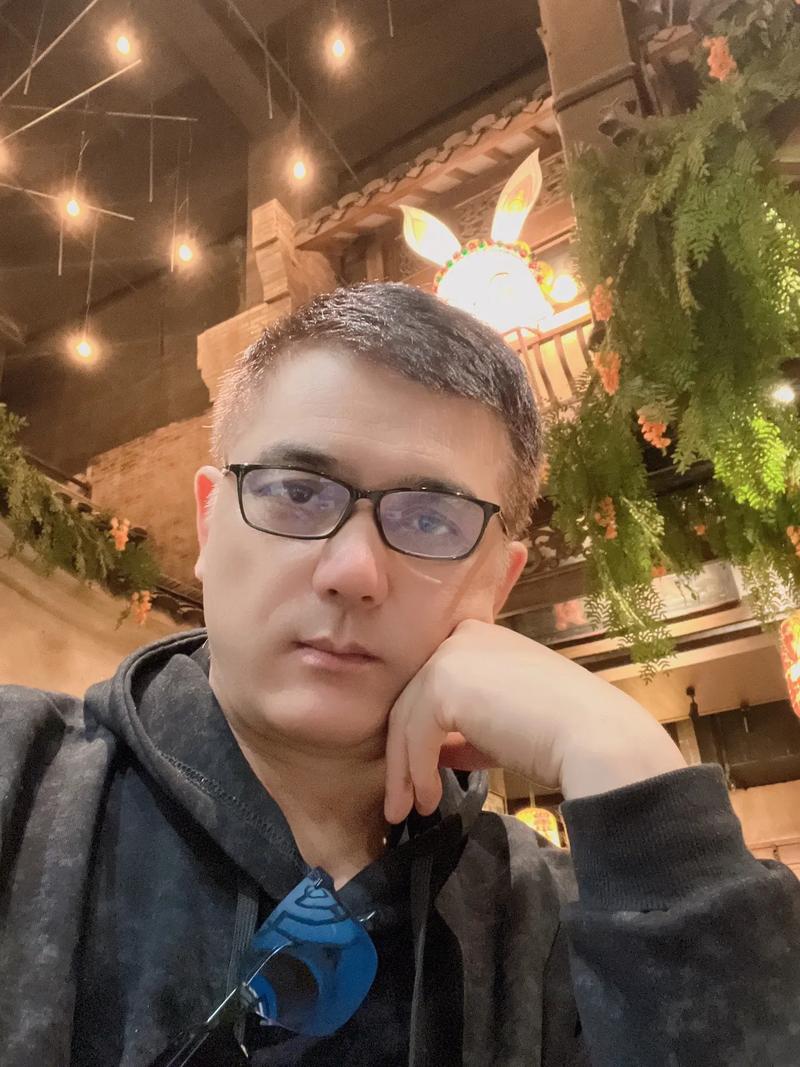 成年人的自闭 成人自闭的表现及原因是什么 成年人的自闭 成人自闭的表现及原因是什么