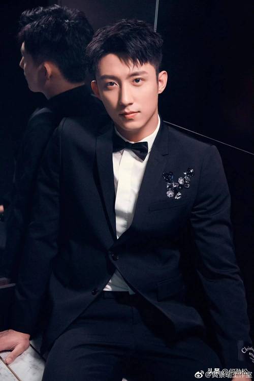 嘴下巴自闭抖怎么回事 嘴下巴自闭抖怎么回事