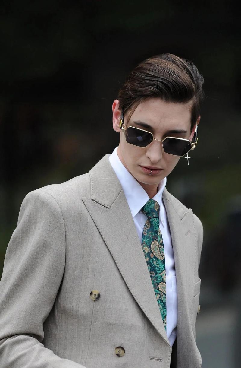 关于自闭的冷笑话 自闭段子 关于自闭的冷笑话 自闭段子