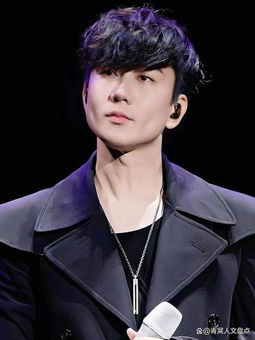 成毅和李宏毅长的好像