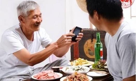 医生吓人疑似自闭 自闭医生是哪部电影