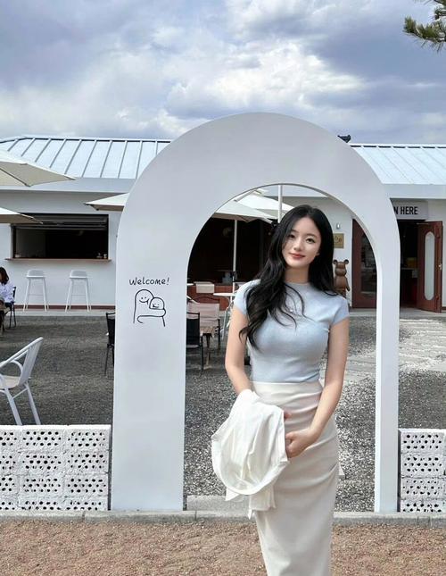 严自闭微博 严笑微博