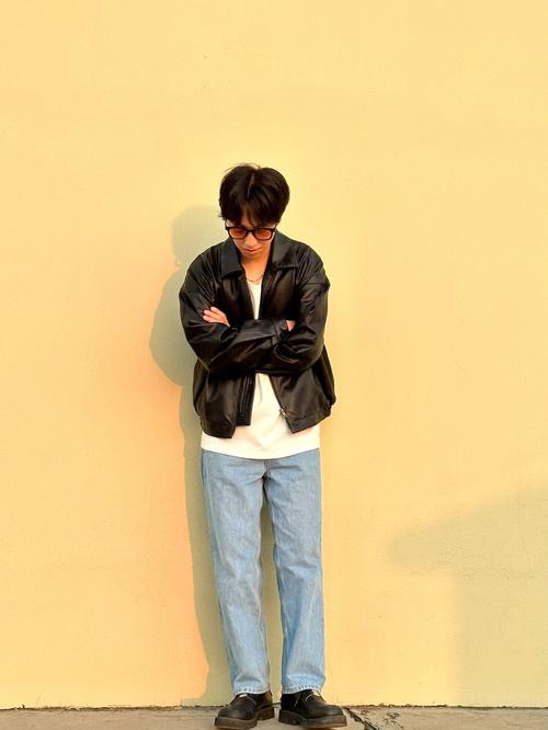 囚徒不理隐士隐士自闭