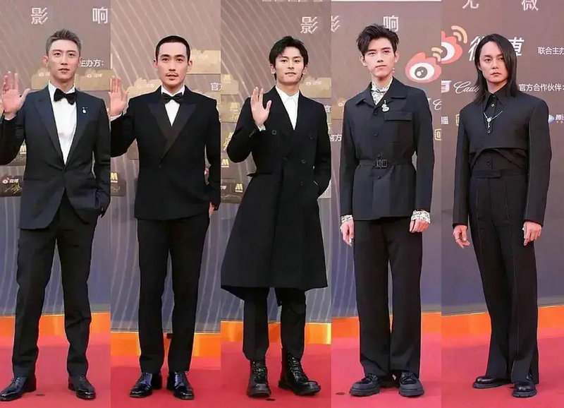 我走出了自闭的牢笼里