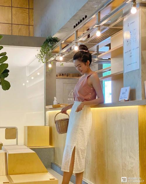 萱萱妈妈自闭 萱萱现在去哪了